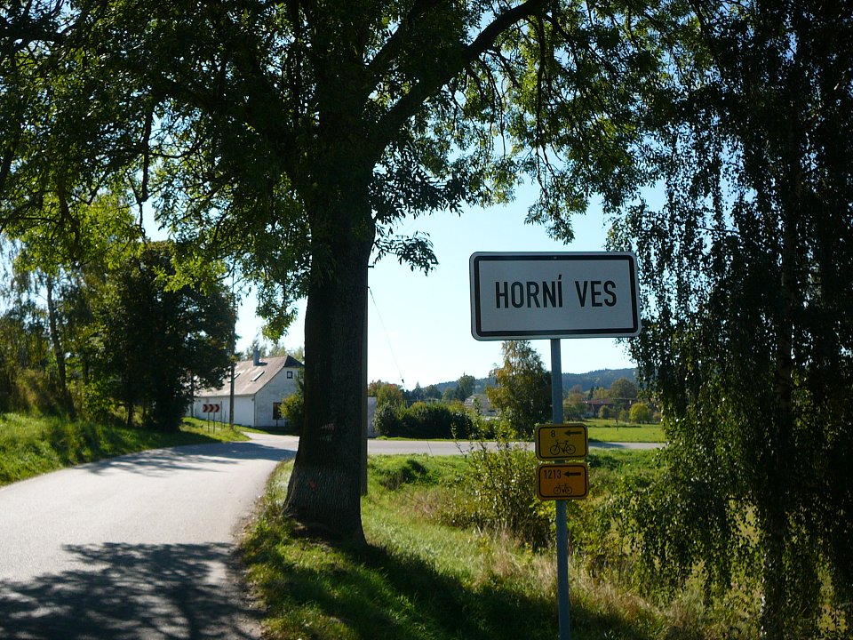 Z Horn Cerekve je to do Horn Vsi kousek...